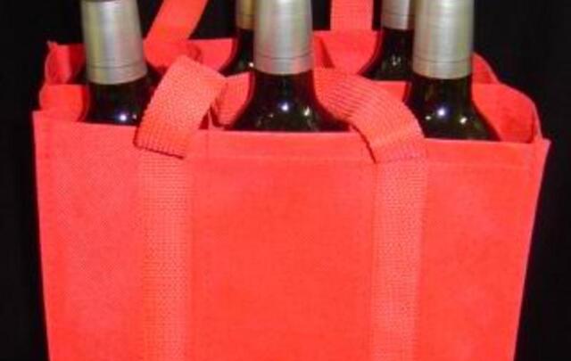 Custom printed PP non-woven wine bag for 6 bottles  image